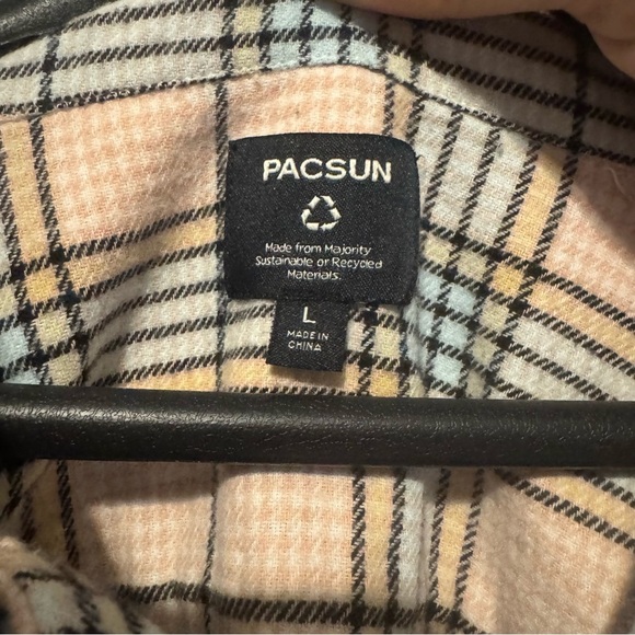 Pacsun Mens L Pink Plaid Boxy Fit Short Sleeve Button Flannel Shirt - Picture 3 of 4